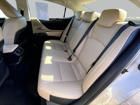 Used 2021 Lexus ES 350 w/ Premium Package FWD image 18