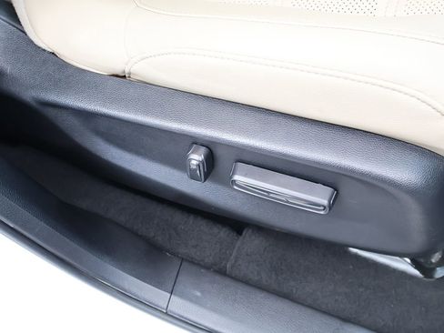 Used 2020 Honda CR-V EX-L image 34