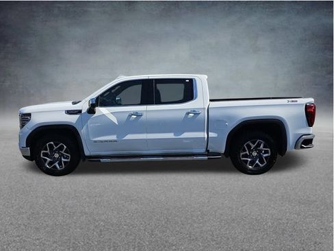 Used 2023 GMC Sierra 1500 SLT w/ SLT Premium Plus Package AWD/4WD image 7