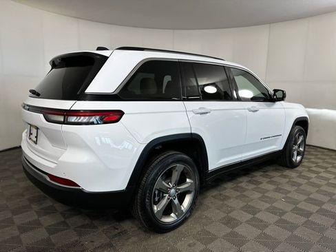 Used 2023 Jeep Grand Cherokee 4WD 4xe w/ Luxury Tech Group II image 3