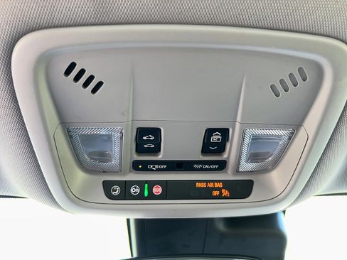 Used 2023 Chevrolet Malibu LT image 25