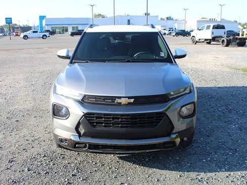 Used 2023 Chevrolet TrailBlazer ACTIV w/ Convenience Package AWD/4WD image 3