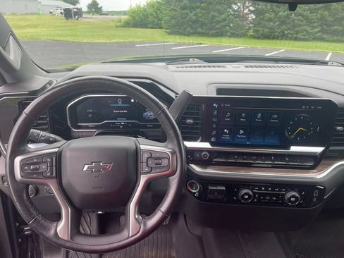 Used 2022 Chevrolet Silverado 1500 RST AWD/4WD image 14