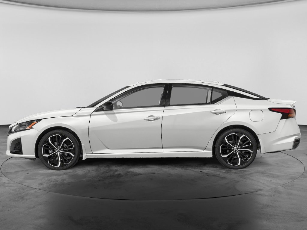 Used 2023 Nissan Altima 2.5 SR AWD/4WD image 4
