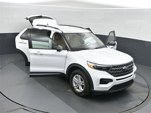 Used 2023 Ford Explorer XLT image 51