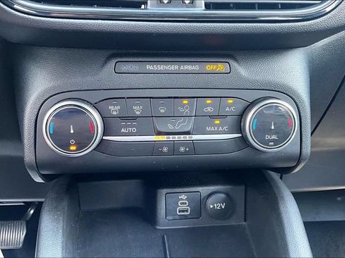 Used 2025 Ford Escape ST-Line FWD image 31