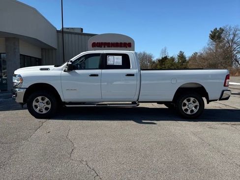 Used 2024 RAM 2500 Big Horn AWD/4WD image 1