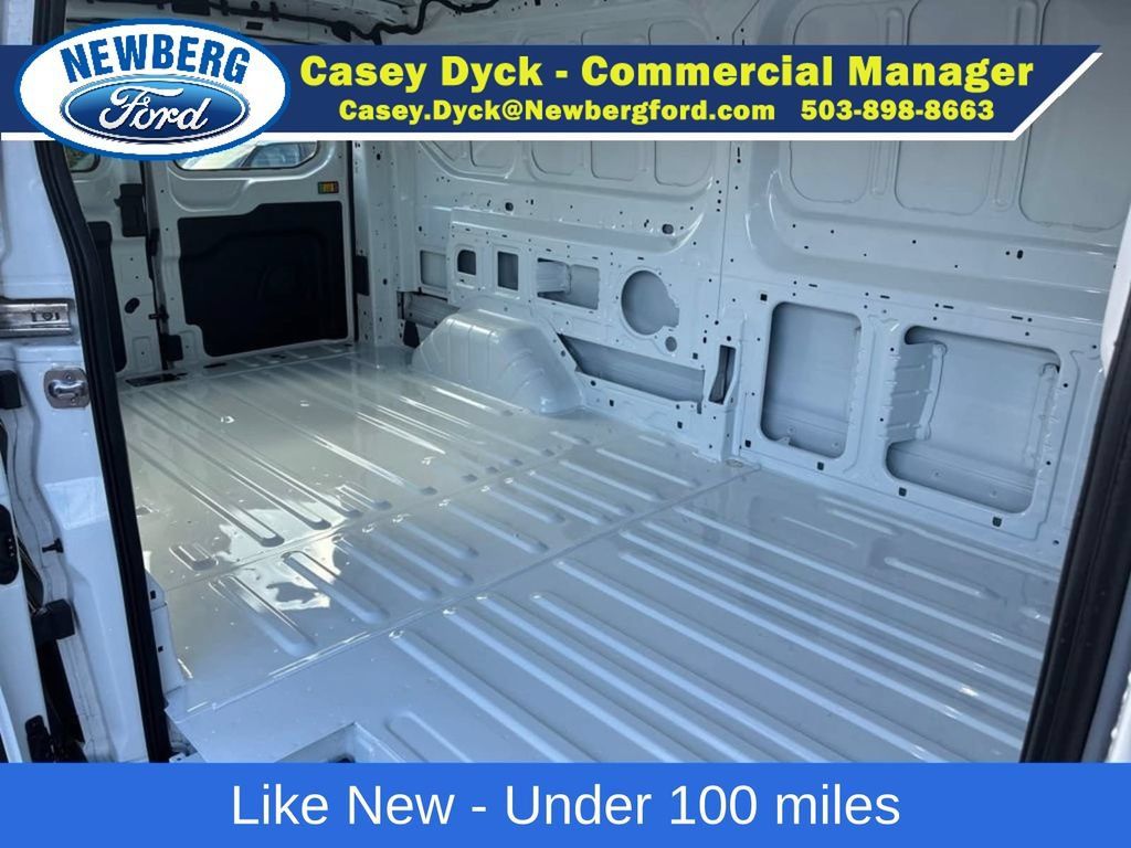 Used 2024 Ford Transit 250 Low Roof RWD image 13