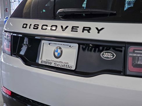 Used 2023 Land Rover Discovery Sport SE R-Dynamic AWD/4WD image 7
