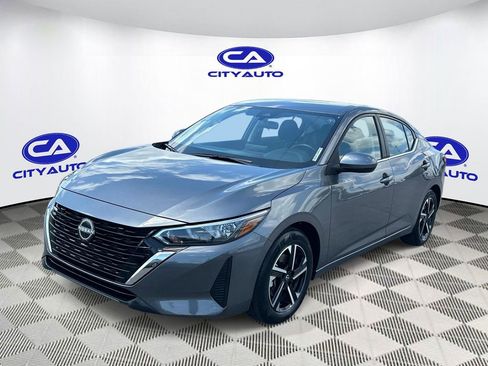 Used 2025 Nissan Sentra SV image 9