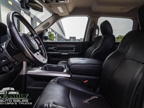 Used 2016 RAM 2500 Laramie w/ Convenience Group AWD/4WD image 23
