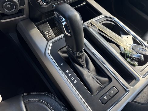 Used 2020 Ford F150 Lariat w/ Equipment Group 502A Luxury image 33