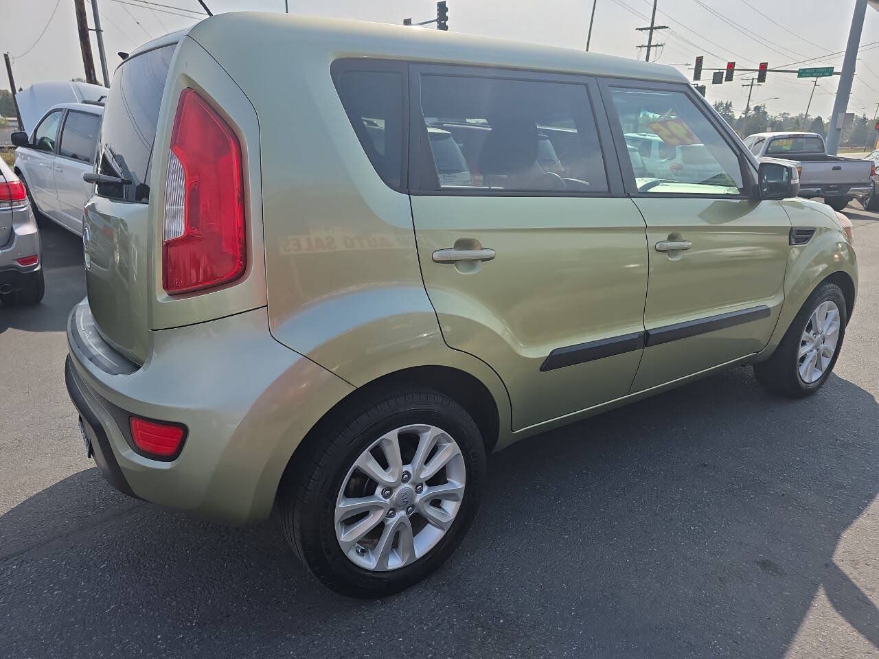 Used 2012 Kia Soul + FWD image 7