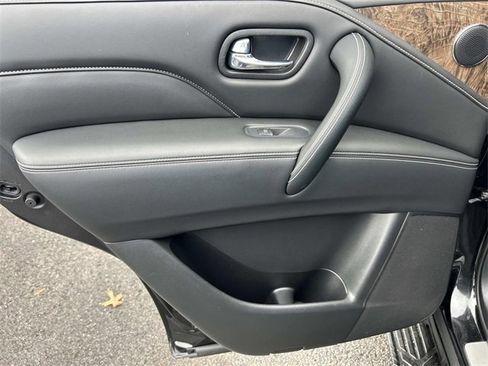 Certified 2024 INFINITI QX80 Premium Select w/ Cargo Package image 22