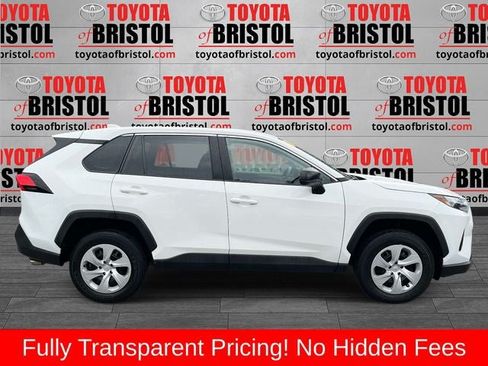 Used 2024 Toyota RAV4 LE AWD/4WD image 2