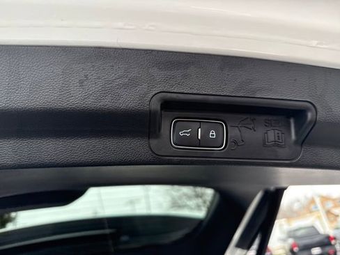 Used 2025 Ford Explorer ST-Line w/ ST-Line Street Pack image 49