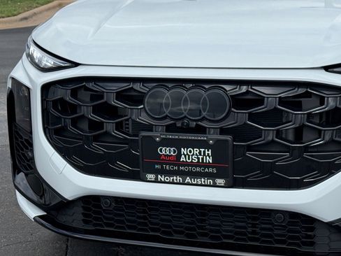 New 2026 Audi Q3 quattro 2.0T AWD/4WD image 3