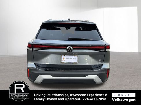 New 2026 Volkswagen Tiguan SE image 8