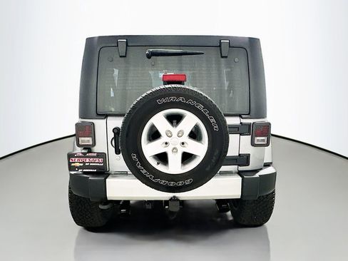 Used 2015 Jeep Wrangler Unlimited Sport AWD/4WD image 7