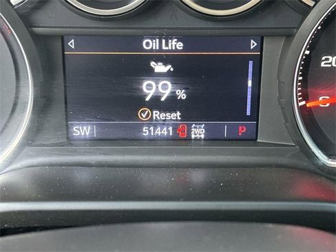 Used 2021 Chevrolet Silverado 1500 LT Trail Boss w/ Bed Protection Package image 11