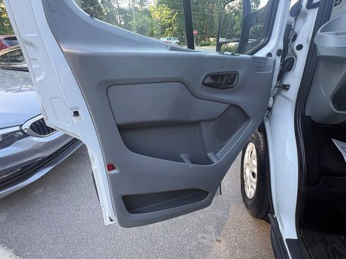 Used 2016 Ford Transit 150 130 Low Roof w/ Exterior Upgrade Package RWD image 16