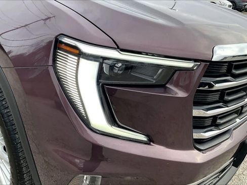 Used 2024 GMC Acadia Elevation image 27