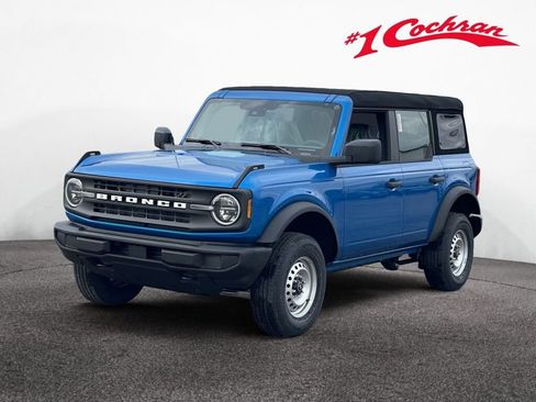 New 2025 Ford Bronco Base image 3