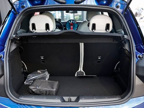 New 2026 MINI Cooper 2-Door Hardtop image 25