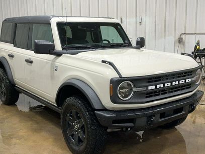 New 2025 Ford Bronco Big Bend w/ Black Diamond Package
