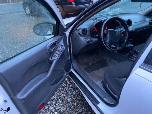 Used 2003 Pontiac Grand Am SE image 7