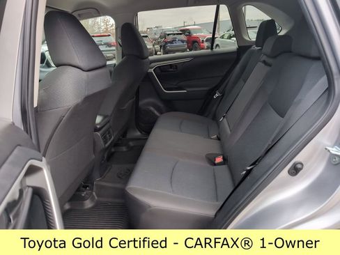 Certified 2022 Toyota RAV4 LE image 26