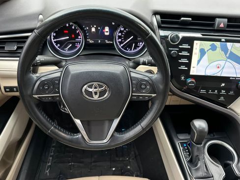 Used 2018 Toyota Camry XLE w/ Driver Assist Package image 14