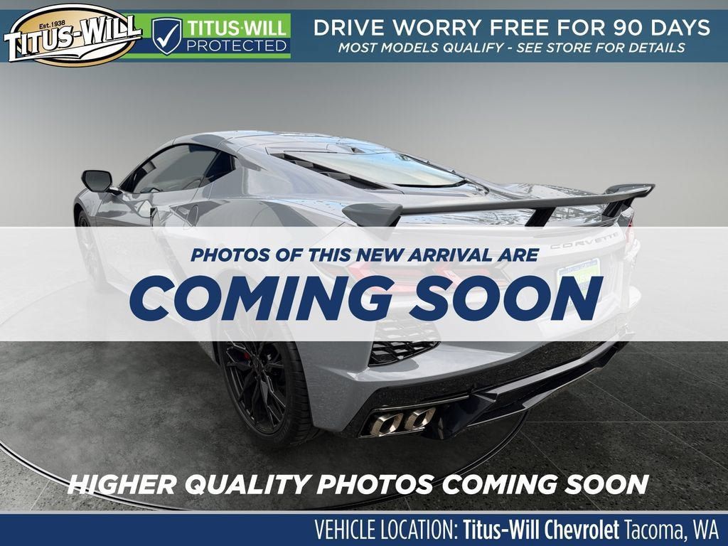 Used 2025 Chevrolet Corvette Stingray Preferred Cpe w/ Z51 Performance Package RWD image 3
