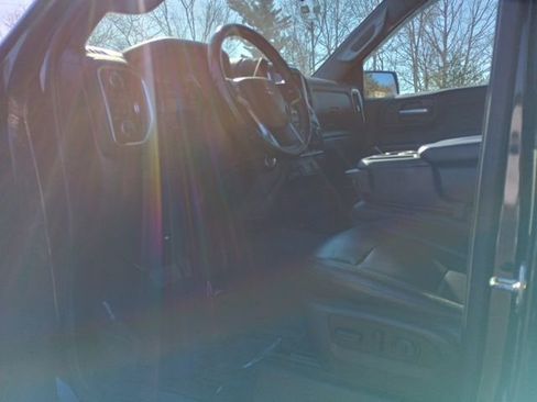 Used 2019 Chevrolet Silverado 1500 RST image 25