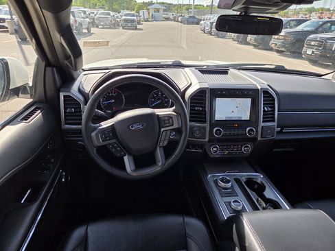 Certified 2020 Ford Expedition XLT w/ Equipment Group 202A AWD/4WD image 2