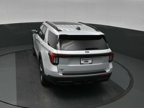 New 2026 Ford Explorer ST-Line w/ ST-Line Street Pack AWD/4WD image 24