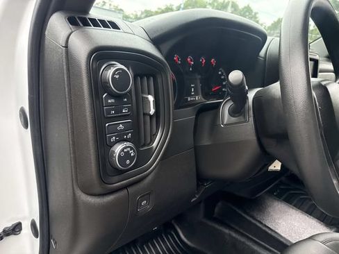 Used 2021 Chevrolet Silverado 1500 W/T AWD/4WD image 20