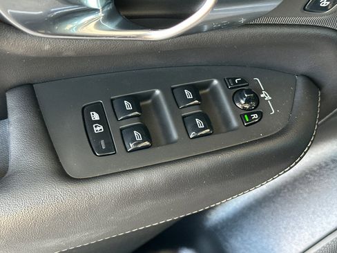 Certified 2023 Volvo XC90 T8 Ultimate AWD/4WD image 12