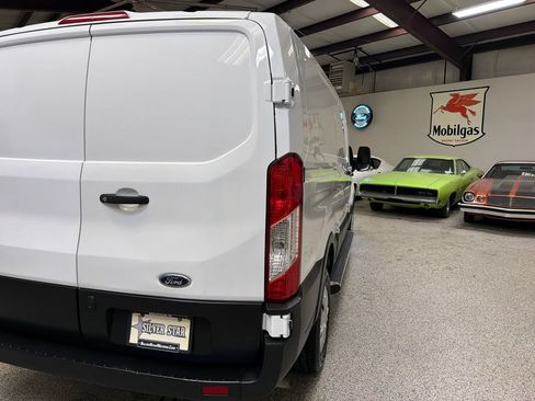 Used 2020 Ford Transit 250 Low Roof w/ Exterior Upgrade Package RWD image 16