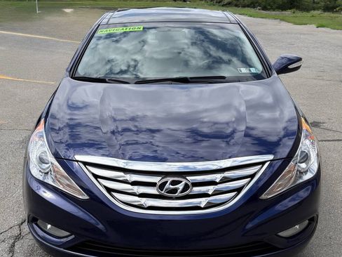 Used 2012 Hyundai Sonata Limited w/ Navigation Pkg FWD image 2