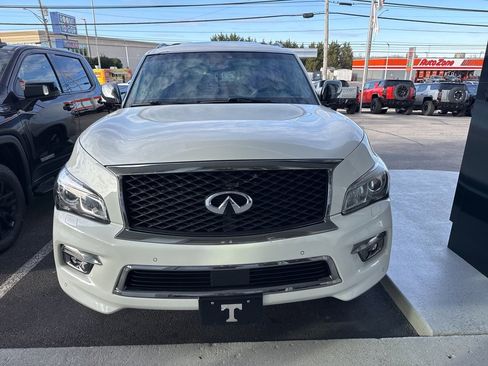 Used 2017 INFINITI QX80 Limited image 1