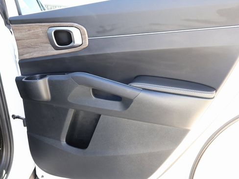 Used 2022 Kia Sorento X-Line EX image 11