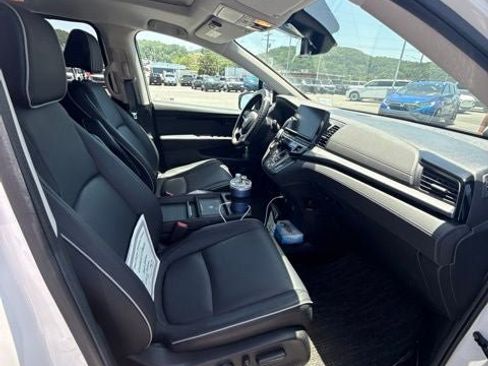 Used 2025 Honda Odyssey Touring image 18