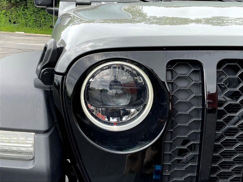 Used 2023 Jeep Wrangler Unlimited w/ Cold Weather Group AWD/4WD image 29