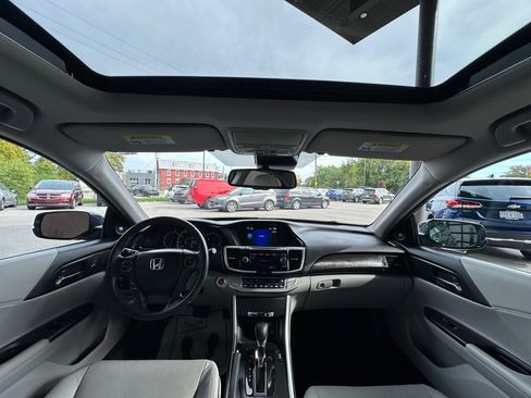 Used 2015 Honda Accord EX-L image 17