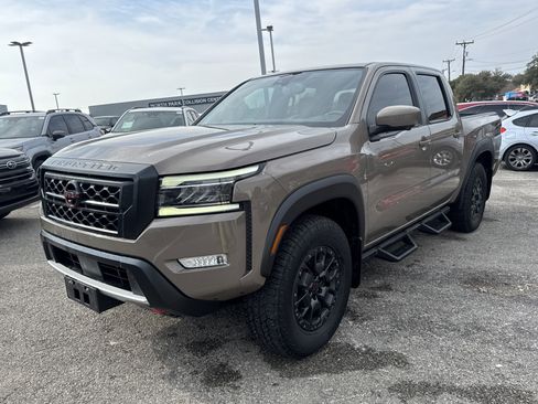 Used 2022 Nissan Frontier PRO-4X w/ Pro-4X Premium Package image 7