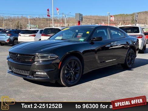 Used 2023 Dodge Charger SXT w/ Blacktop Package image 10