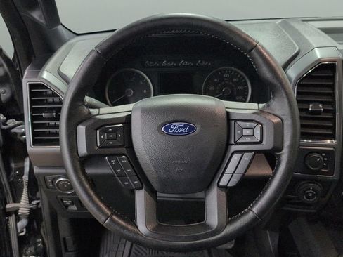 Used 2019 Ford F150 XLT w/ Equipment Group 302A Luxury AWD/4WD image 9