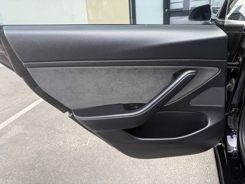 Used 2018 Tesla Model 3 Long Range AWD/4WD image 23