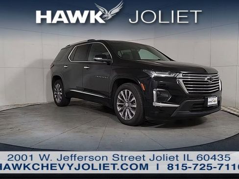 Used 2022 Chevrolet Traverse Premier w/ LPO, Floor Liner Package AWD/4WD image 2